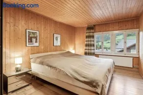 Alpine Chalet Apt near Interlaken Balcony&Parking - Image 2