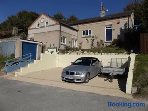 Family guest suite in Cheselbourne - Image 1
