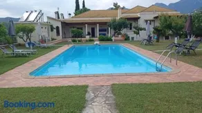 Laki Villa with pool and jacuzzi - Image 3