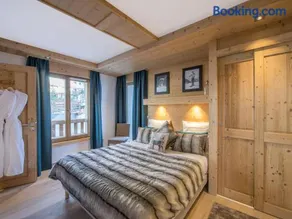 Duplex de charme 4 chambres avec Wifi et parking à Courchevel Moriond - Image 2