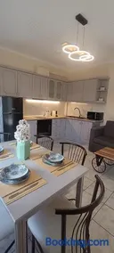 LASKARINA'S HOUSE - Image 2
