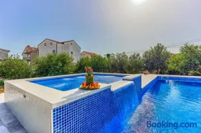 Apartment Villa Hacijenda with private pool and jacuzzi - Image 2
