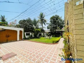 Signature 3 Bed Villa Clifton Boat Basin - Image 1