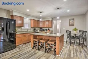 Moncks Corner Home w/ Yard Near Lake Moultrie - Image 4