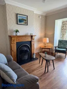 Westport Town Centre Escape with Croagh Patrick View Sleeps 4 - Image 1