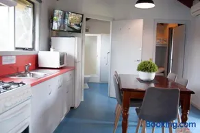 Gardens Caravan Park - Image 2