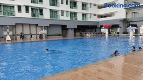 Vista Bangi Soho UKM, Swimming pool & River view - Image 3