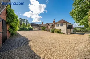Cleaver Cottage - Image 1
