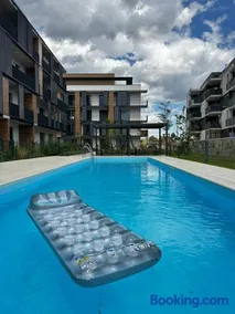Laura Oasis, Swimming pool, Free Parking - Image 1