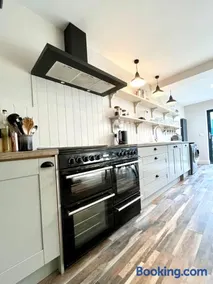 Beautiful Salcombe Home - great views-free parking - Image 2