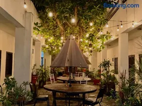 Hotel Puerta de Jade - Image 4