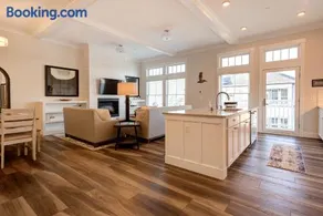 The Penthouse by Seabrook Hospitality - Image 2