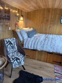 Stargazy Shepherds Hut - Image 5