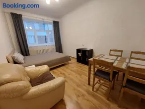 Comfy apartment with 2 bedrooms - Image 1