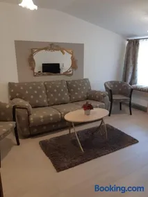 Hotel Royal - Image 1
