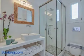 Agapi's Houses - Image 3