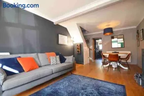 2 bed Victorian Cottage, log burner & garden room. - Image 3