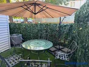 2 Bedroom Townhouse - Image 2