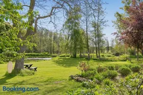 Newly Renovated Holiday Flat In Heart Of Faldsled - Image 3