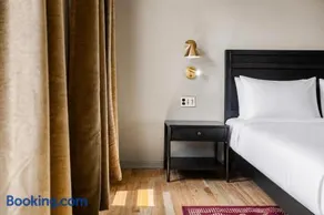 Hotel St Moritz - Image 2