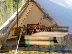 Naturally Glamping - Image 1