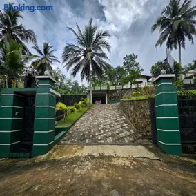 Sewwandi Rest - Image 1