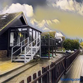 Isleham River Lodge - Image 4