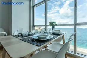 APARTAMENTO EN PRIMERA LINEA DE PLAYA RiAZOR - Image 2