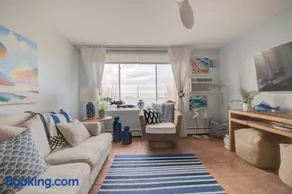 Lakefront Luxury Condo w/Association Beach & Pool - Image 2