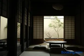 屋子 Wuz Marutamachi - Image 1