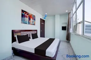 HOTEL O M.R - Image 1
