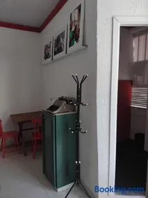 Estalagem Triplex Vermelho - Image 1