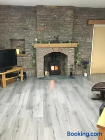 Ben Lomond Cottage - Image 1