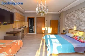 Menios Apartments and Studios - Image 4