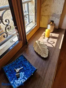 2 CHAMBRES DANS MAISON EN PIERRE ATYPIQUe - Image 3