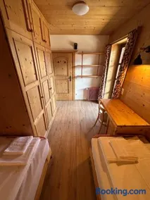 Höf Hof Appartements - Traditional cozy mountain house with view and garden - Image 1