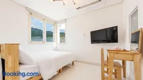 Gapyeong TwoTwo Spa Pension - Image 1