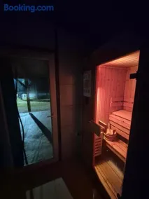 Lake house - Image 4