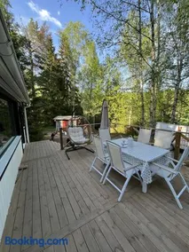 Modern Forest Retreat - Image 5