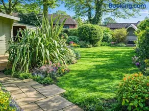 Starboard Cottage - Image 2