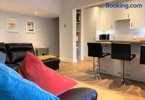 Beach Apartment - Seafront Apartment - Image 3