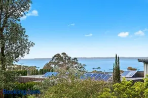 Evans Beach Retreat - Image 4
