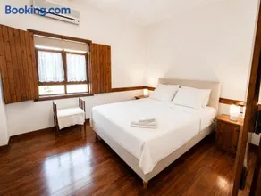 YaSou Loutraki - Spacious Cozy Apartment by the Sea - Image 2