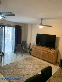 Apartment on the Plaza - Image 4