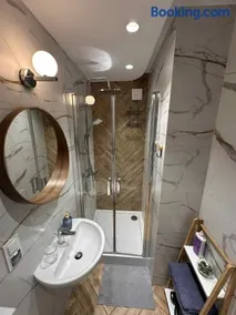 Cozy Bay Apartment - 15 minutes drive from the Old Town - Image 1