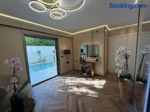 Luxury Family Villa with Private Pool & Jacuzzi - Image 1