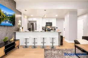 Modern Tulsa Stay Near BOK Balcony Gym Access Pet-Friendly - Image 1