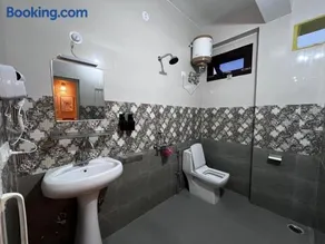 Dimora Homes, Bir - Image 1