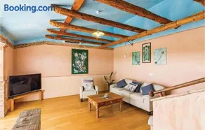 Four-Bedroom Holiday Home With Sea View In Krnica - Image 4