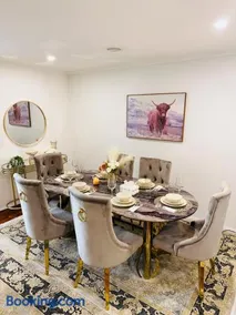3 bedroom House in Hampton Park - Image 5